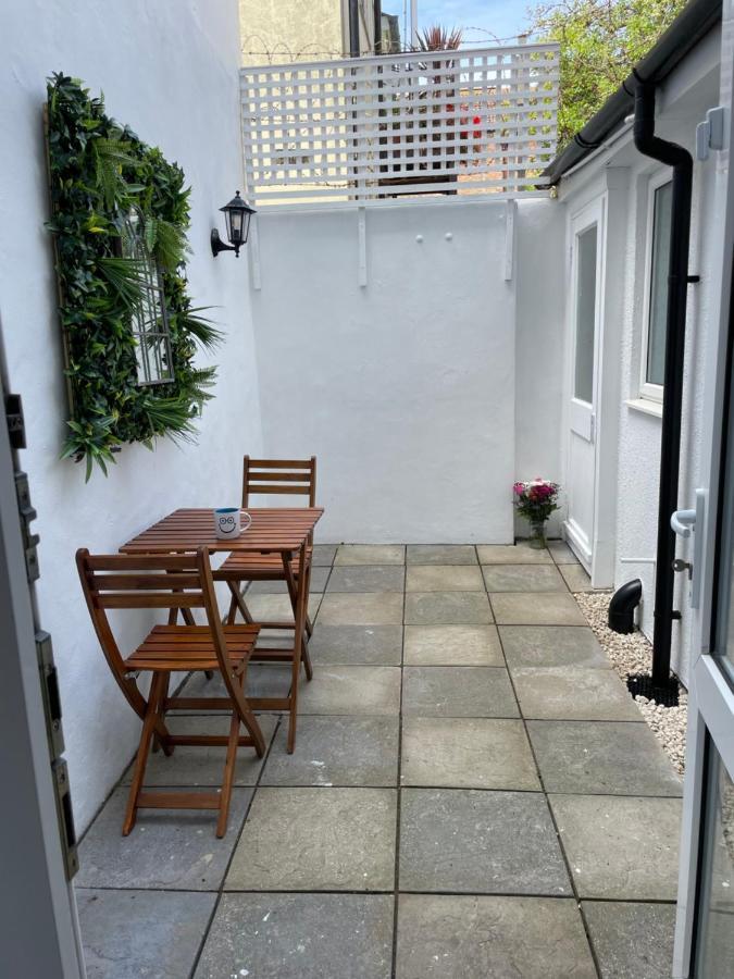 Kemptown Courtyard Apartment Brighton Bagian luar foto